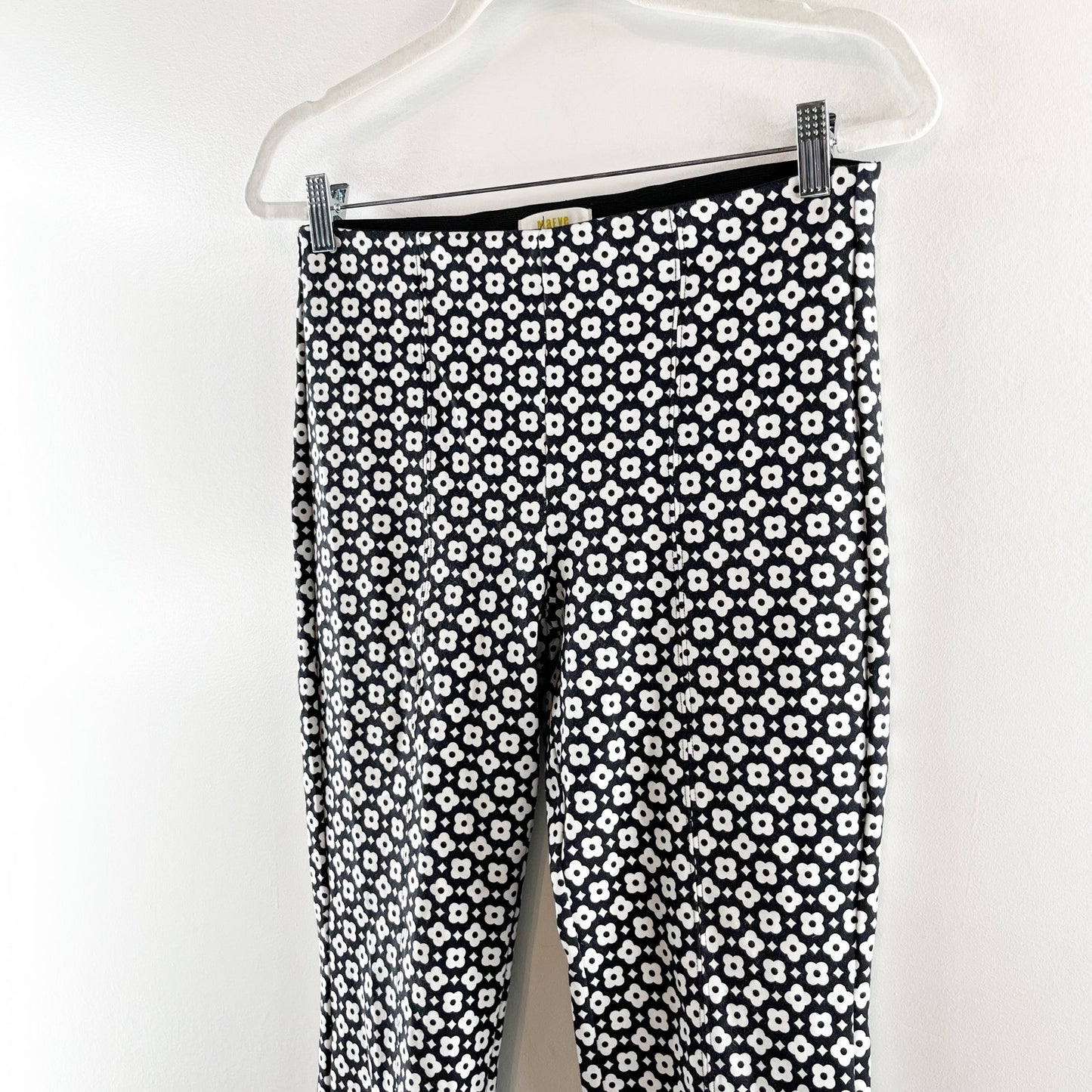 Maeve Anthropologie Kick Flare Daisy Printed Pull On Pants Black White Small