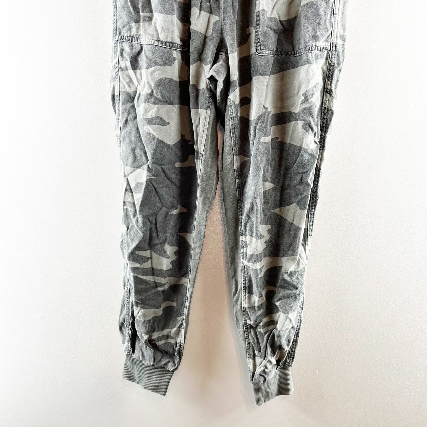 Splendid High Rise Lakeside Camo Joggers Green Small