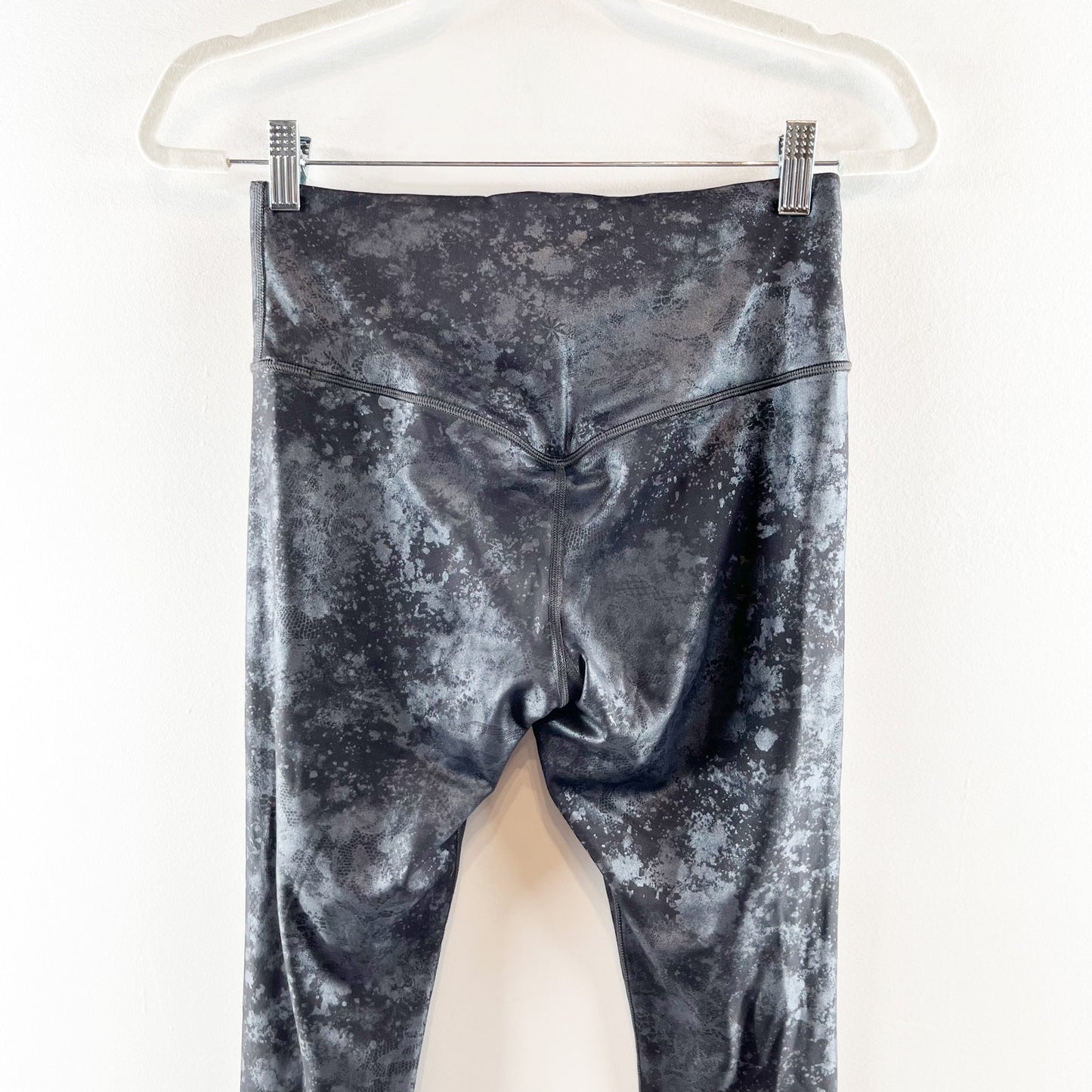 Athleta Elation Ultra High Rise Misty Lace Tights Leggings Black Small