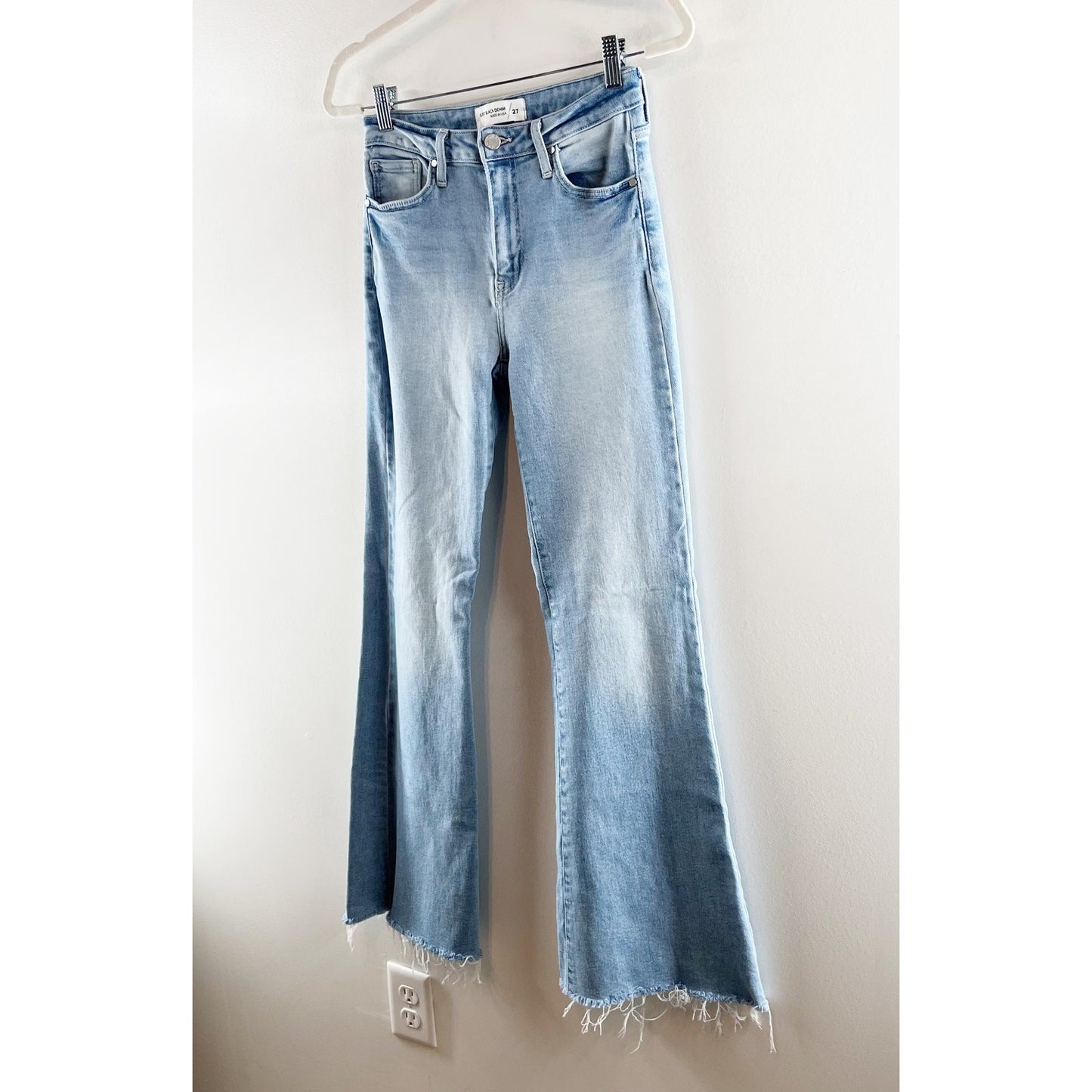 Just Black Mid Rise Straight Bootcut Raw Hem Jeans Light Wash Blue 27 / 4