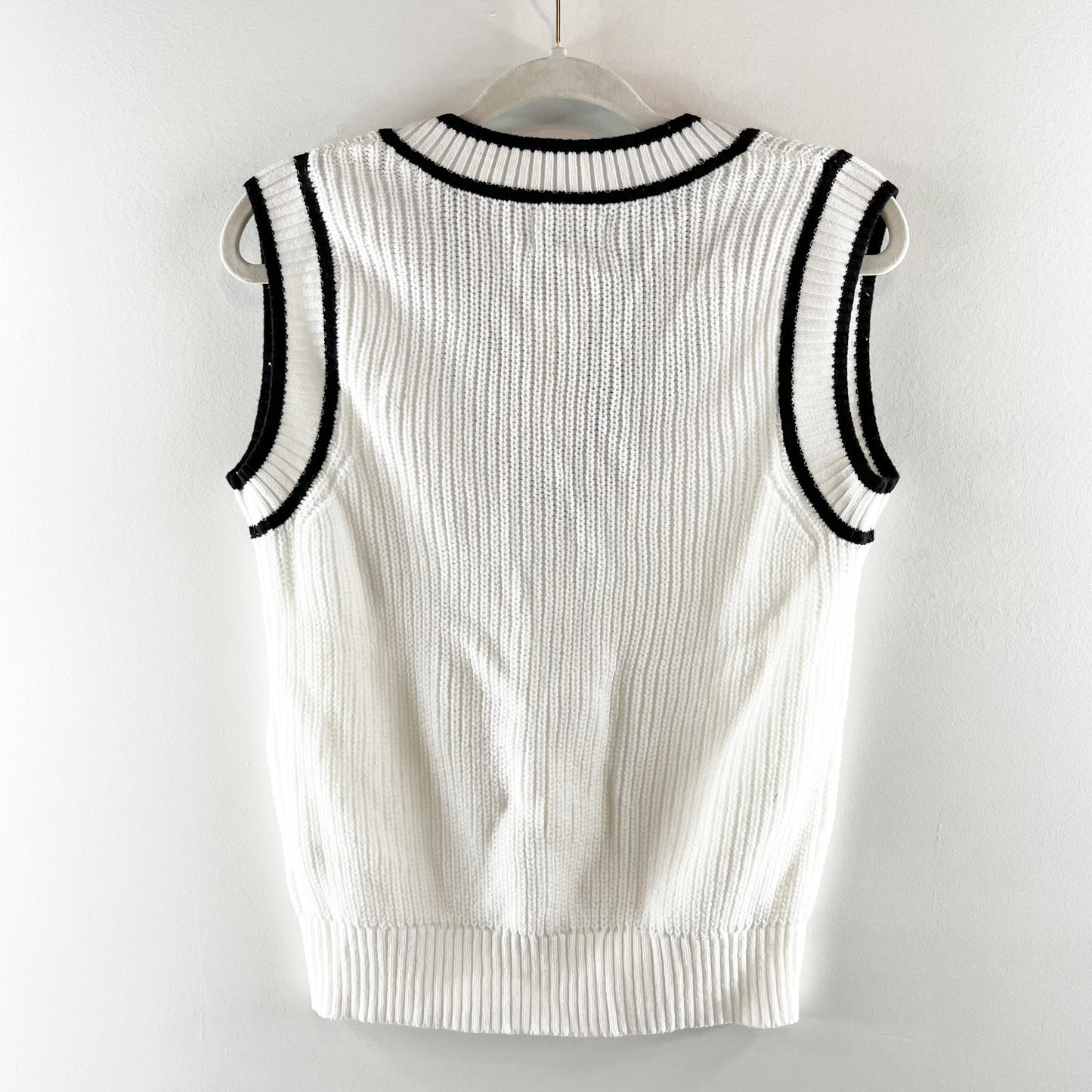 Evereve Chloe V Neck Sleeveless Sweater Stripe Vest White Black XS