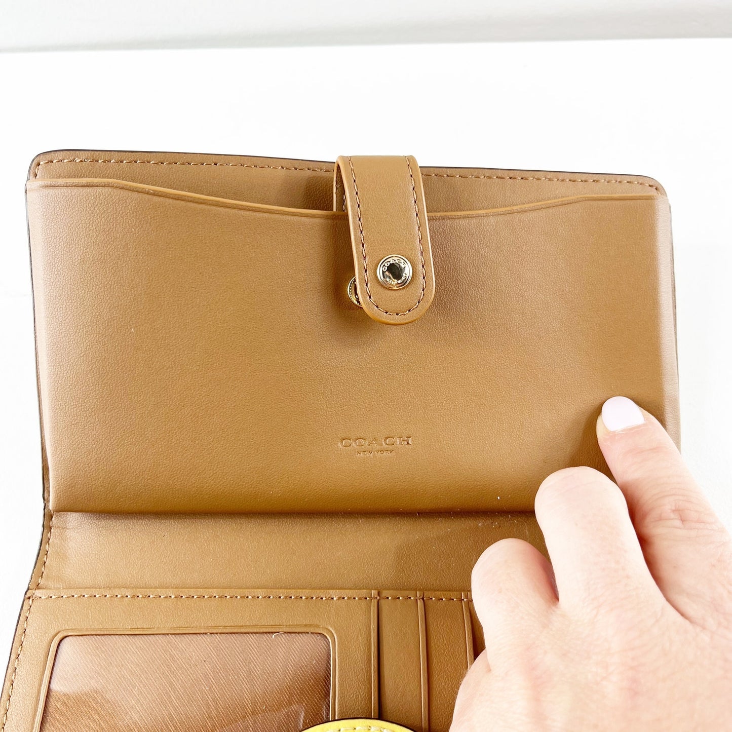 Coach Phone Wallet Wristlet Signature Canvas C Dreamy Veggie Print Yellow Tan