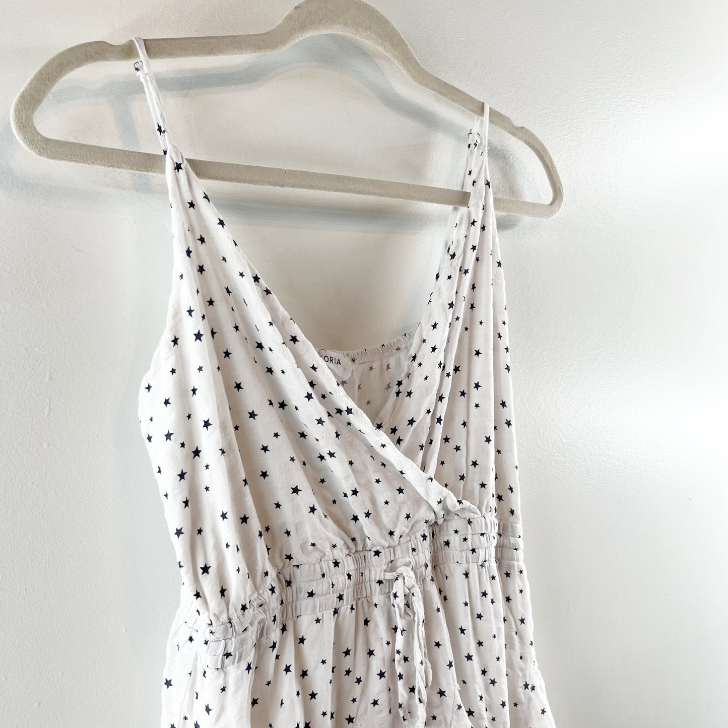 Storia Star Print V Neck Sleeveless Tie Waist Romper Playsuit White Medium