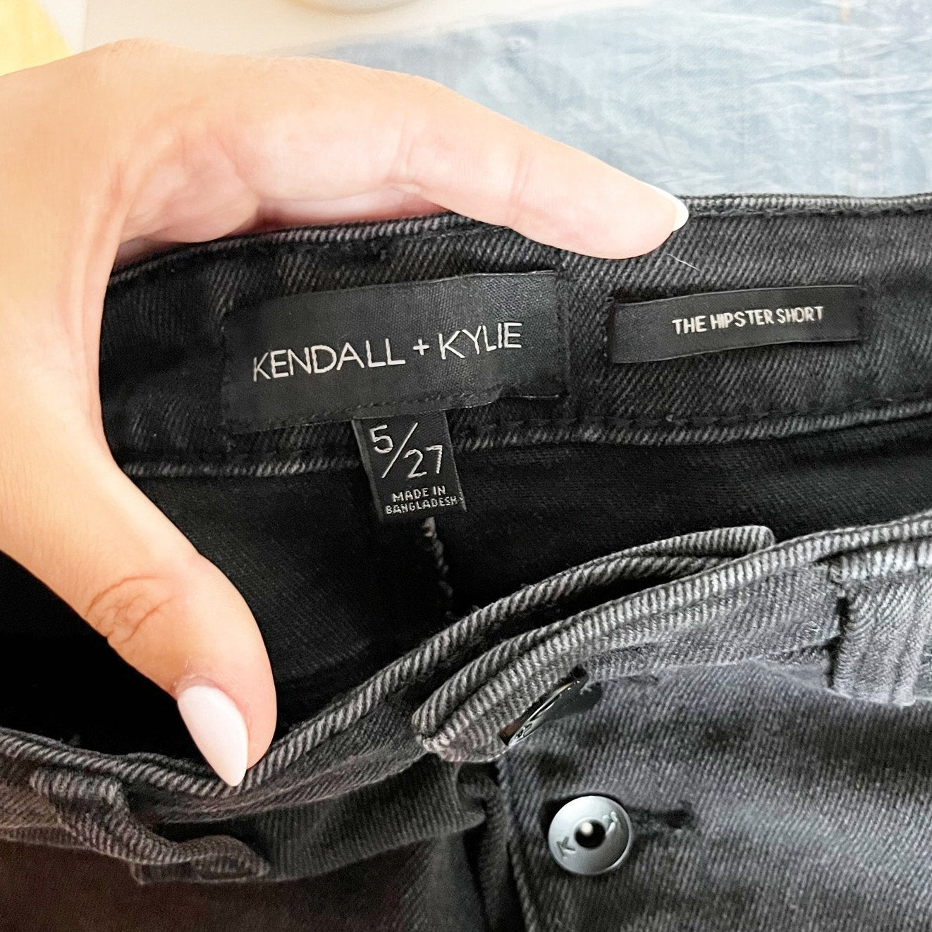 Kendall & Kylie High Rise Button Fly Hipster Shorts Black 5 / 27