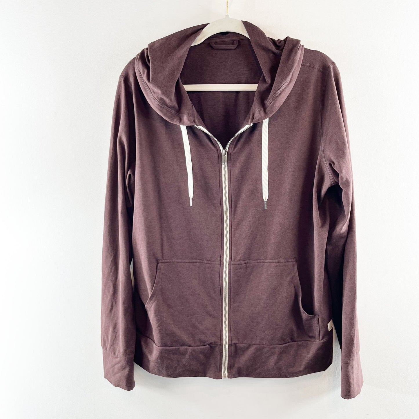 Vuori Halo Performance Long Sleeve Full Zip Hoodie 2.0 Ruby Heather Maroon XL