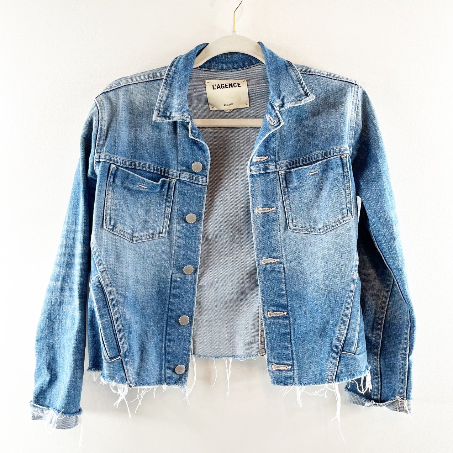 L'agence Janelle Long Sleeve Raw Hem Cropped Denim Trucker Jacket Blue XS