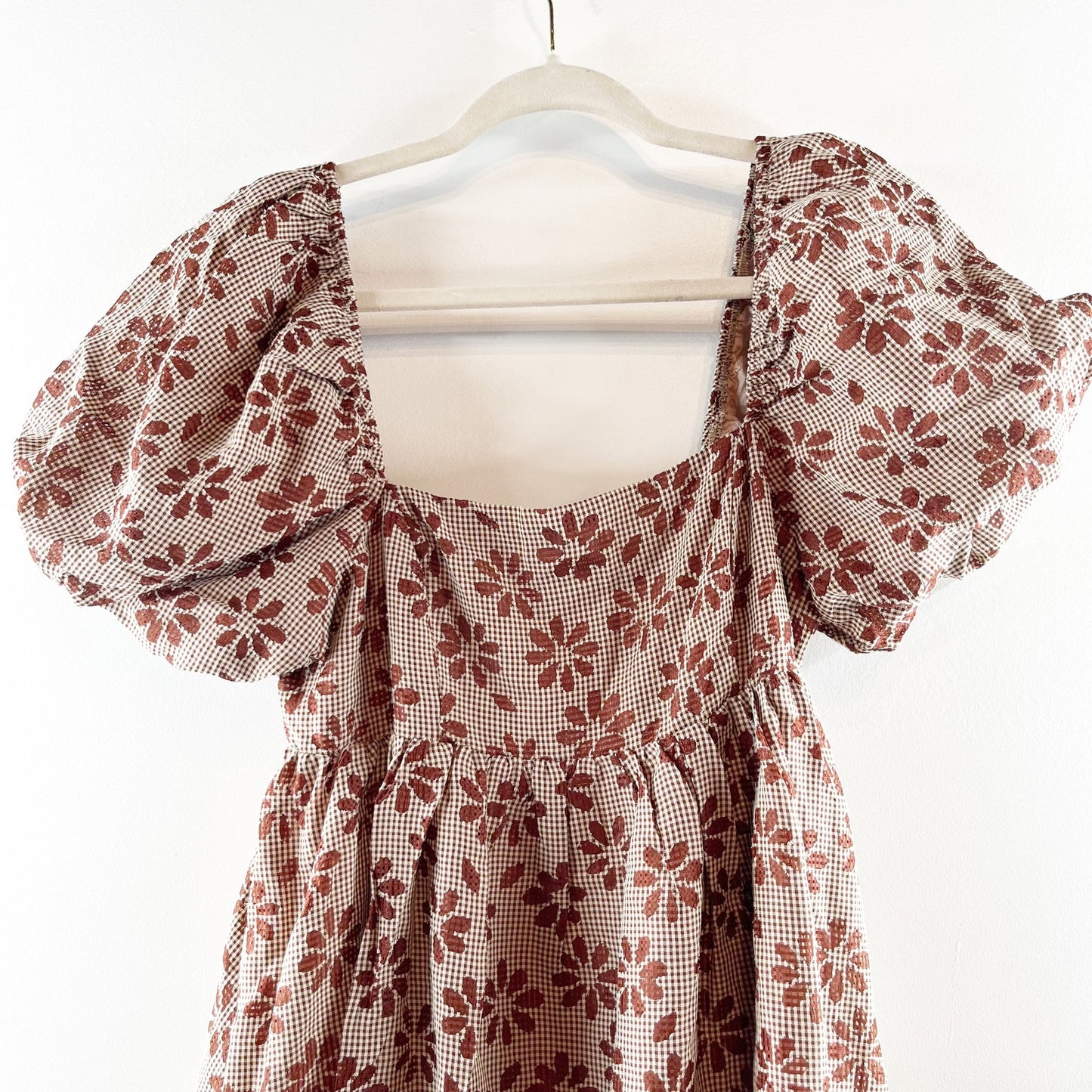 Storia Short Puff Sleeve Square Neck Floral Daisy Bubble Hem Mini Dress Brown M