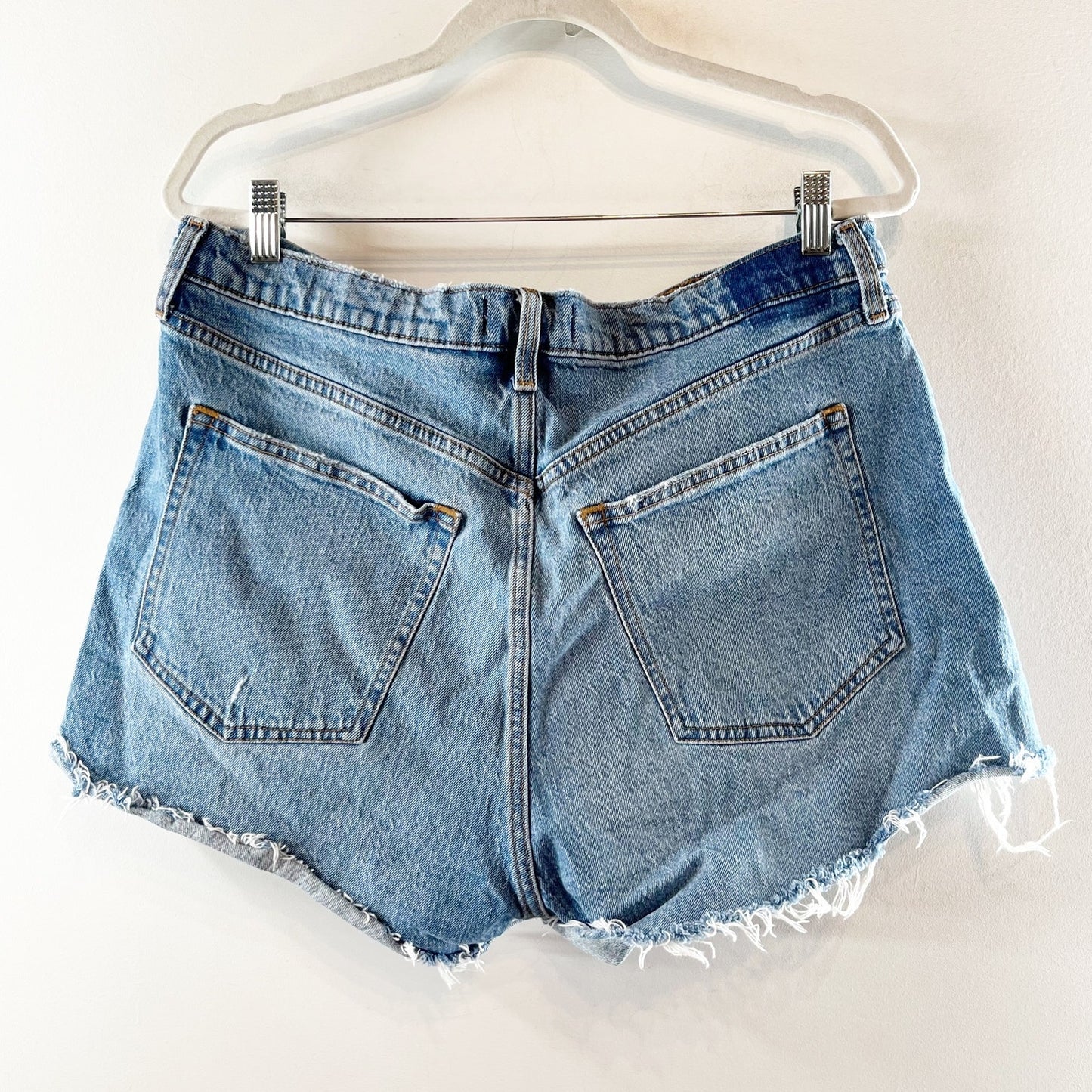 Abercrombie & Fitch High Rise Distressed Denim Mom Shorts Curve Love Blue 16