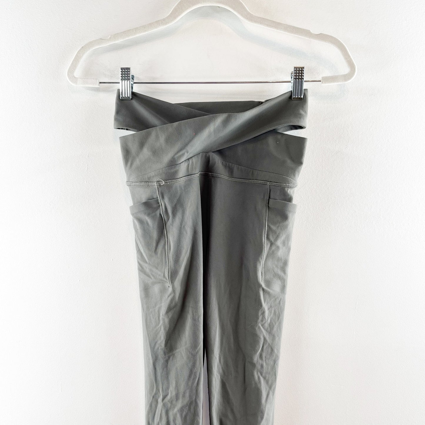 Athleta Salutation Stash Wrap Tight Leggings Hematite Gray XS