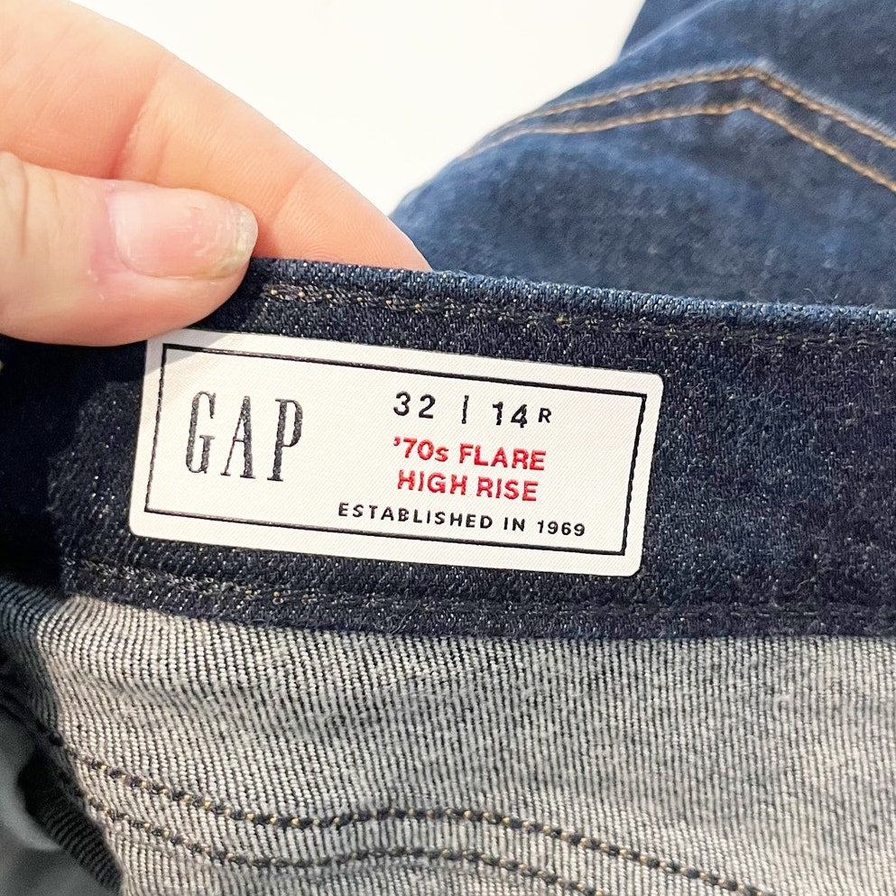GAP High Rise 70s Flare Leg Jeans Dark Wash Blue 32 / 14