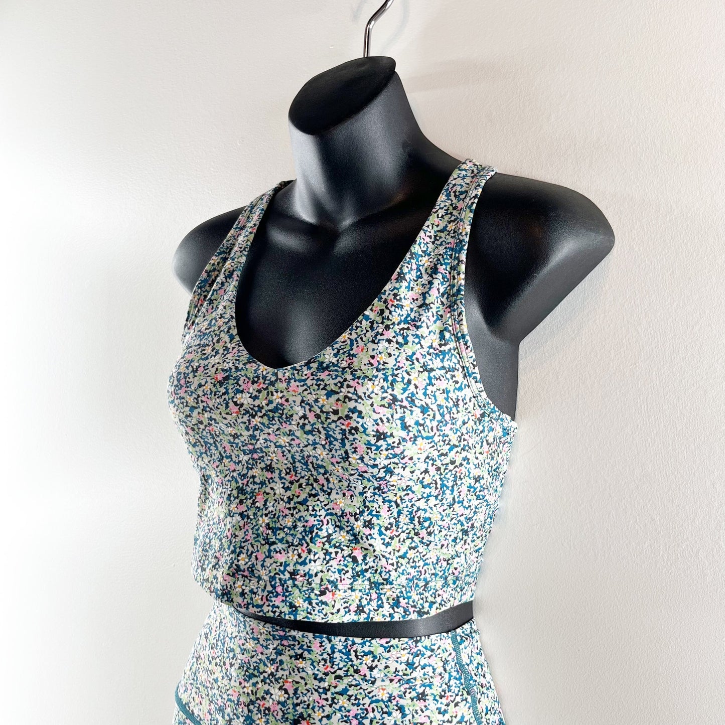 Sage Collective Floral Two Piece Sports Bra and Biker Shorts Set Blue Green XS