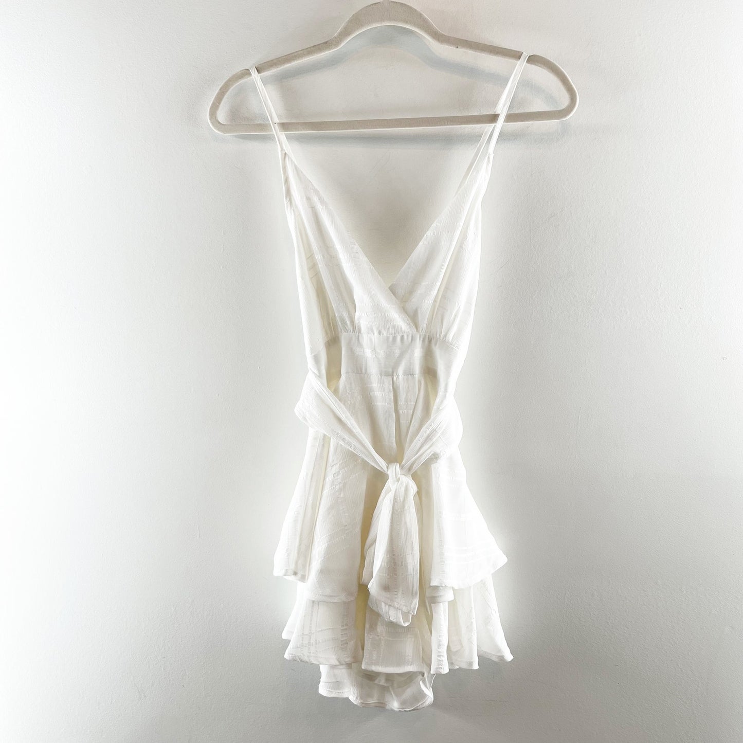 Pink Lily V Neck Ruffle Belted Tie Waist Romper White Small