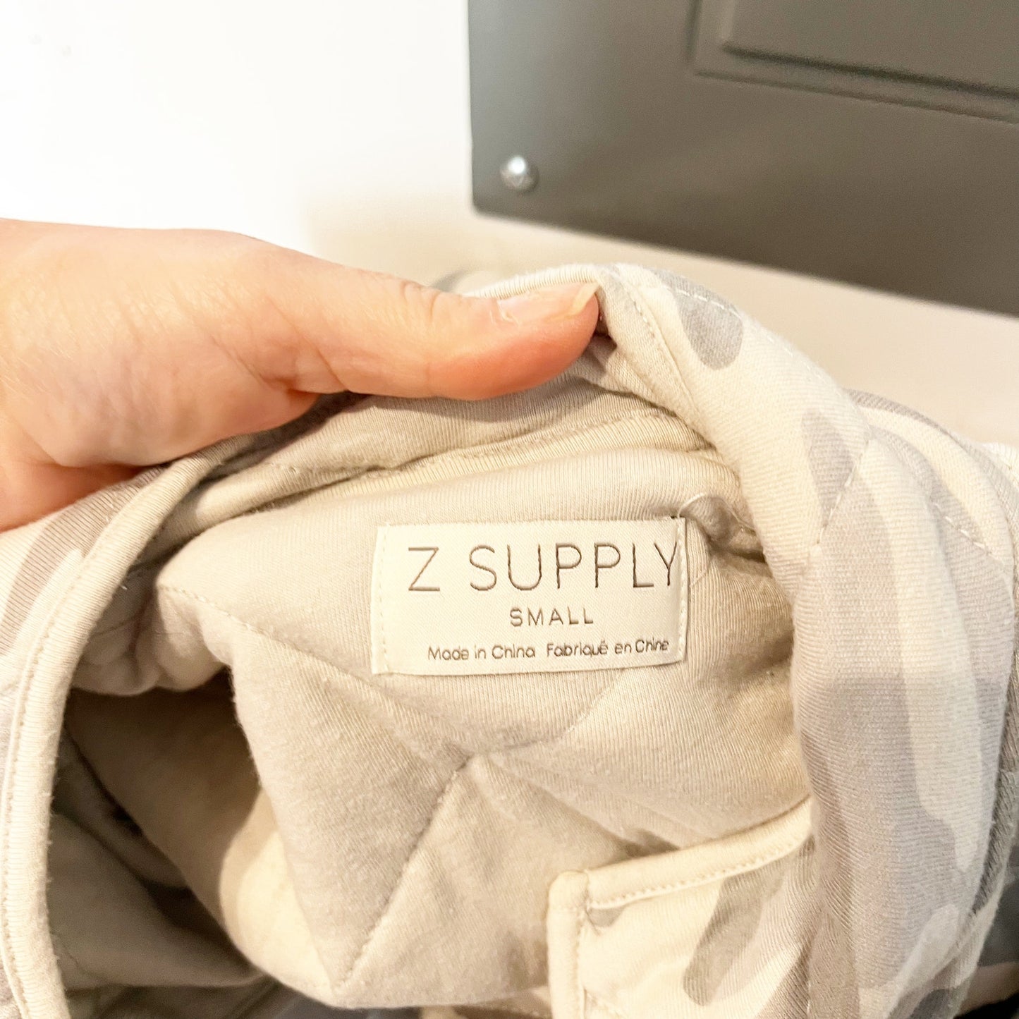 Z Supply Maya Camo Long Sleeve Snap Button Quilted Jacket Dusty Sage Small