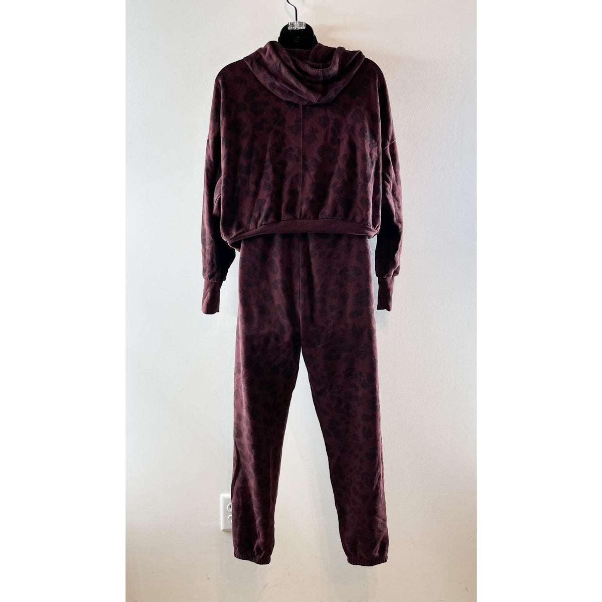 SAGE Collective Hoodie Sweatshirt Matching Jogger Sweatpants Leopard Maroon XS/S