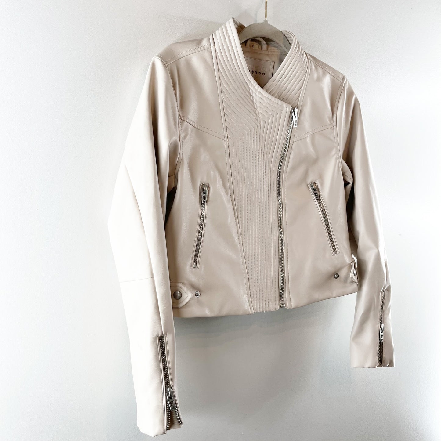 Blank NYC Faux Leather Long Sleeve Crop Asymmetric Full Zip Moto Jacket Cream M