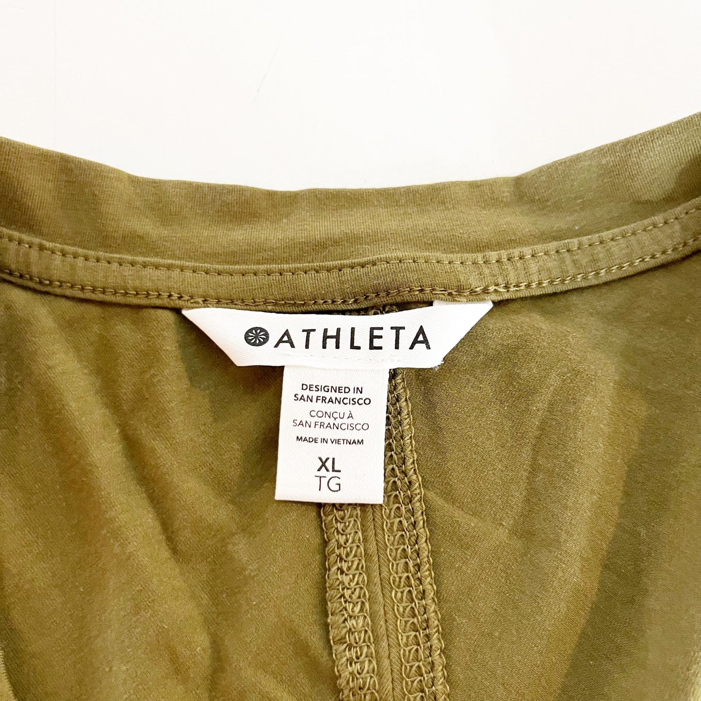 Athleta Outbound Twist Short Sleeve Tee Shirt Olive Green XL