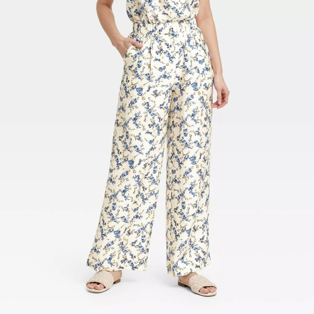 A New Day High Rise Wide Leg Floral Print Pants Cream Blue Large