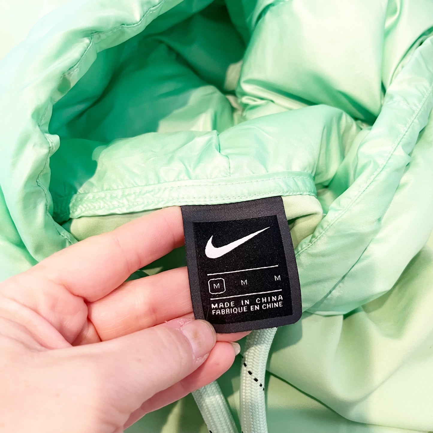 Nike Sportswear City Ready Long Sleeve Sweatshirt Pullover Hoodie Green Medium
