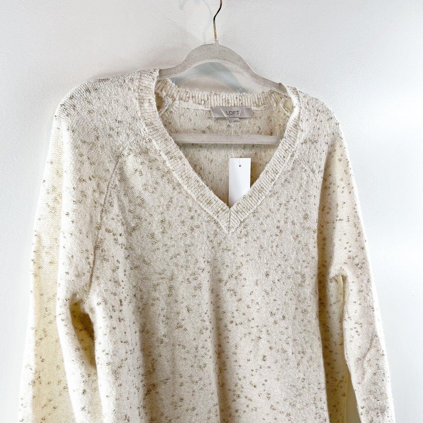 LOFT Shimmer V Neck Long Sleeve Sweater Ivory Cream Gold Large
