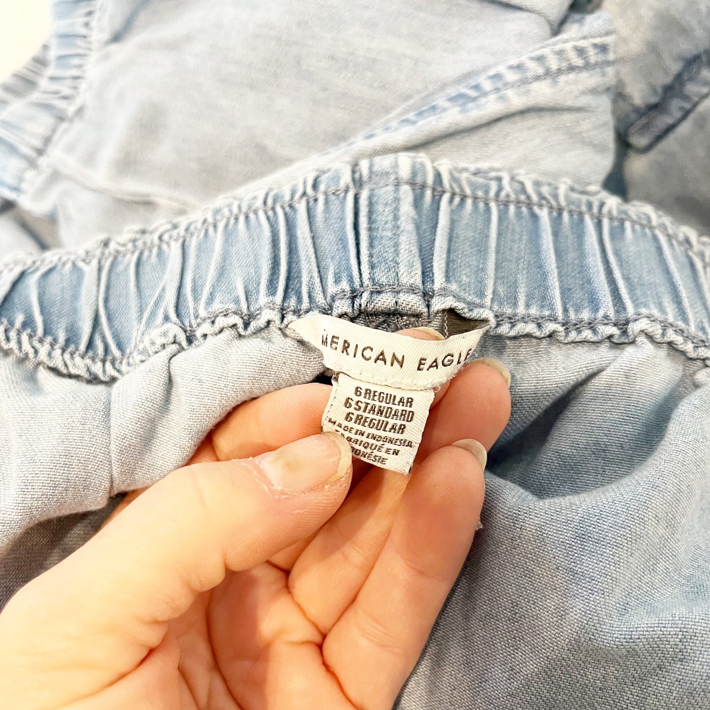 American Eagle Relaxed Mom Denim High Rise Cargo Jogger Jeans Pants Blue 6