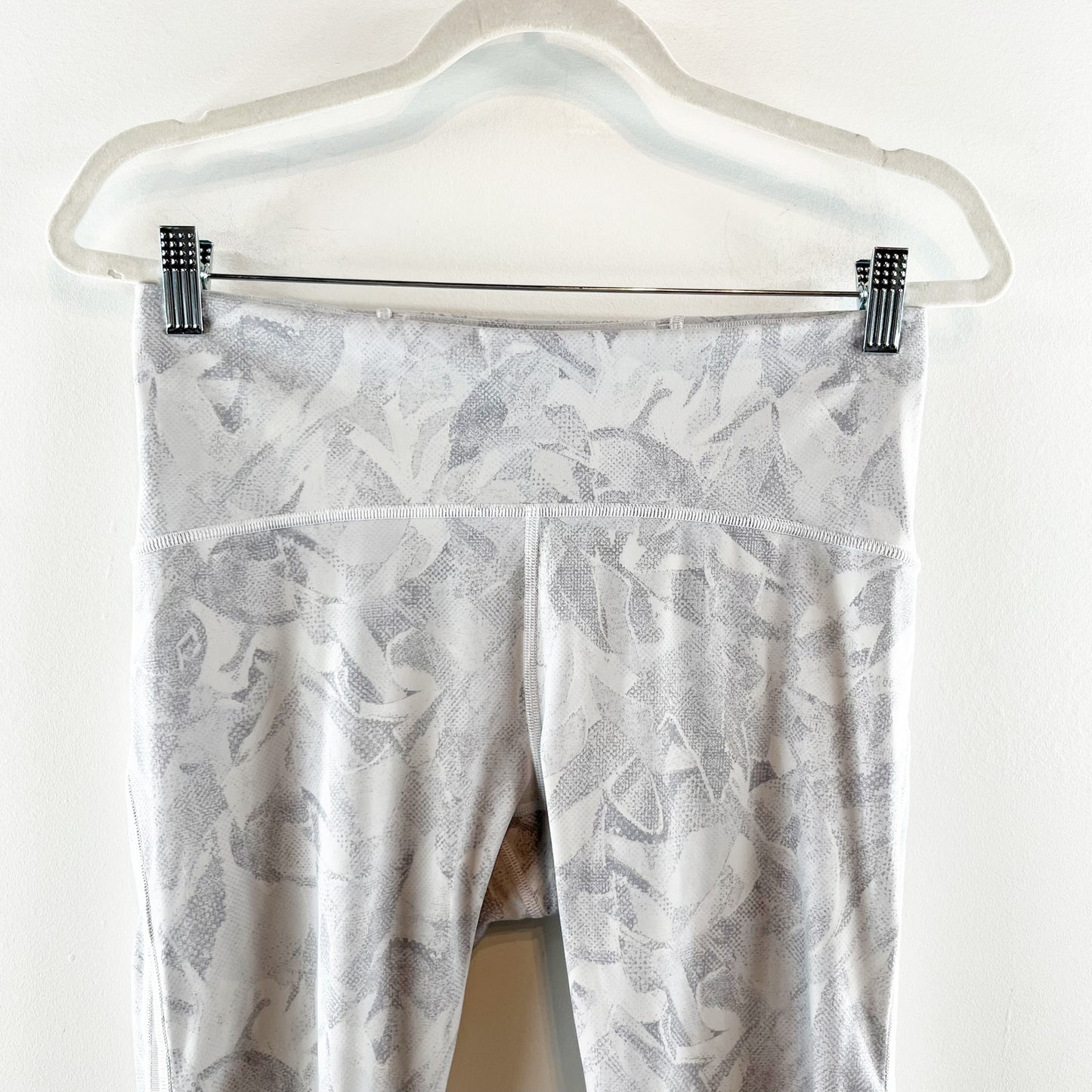 Lululemon Train Times Crop Leggings 21" Jasmine White Multi 10
