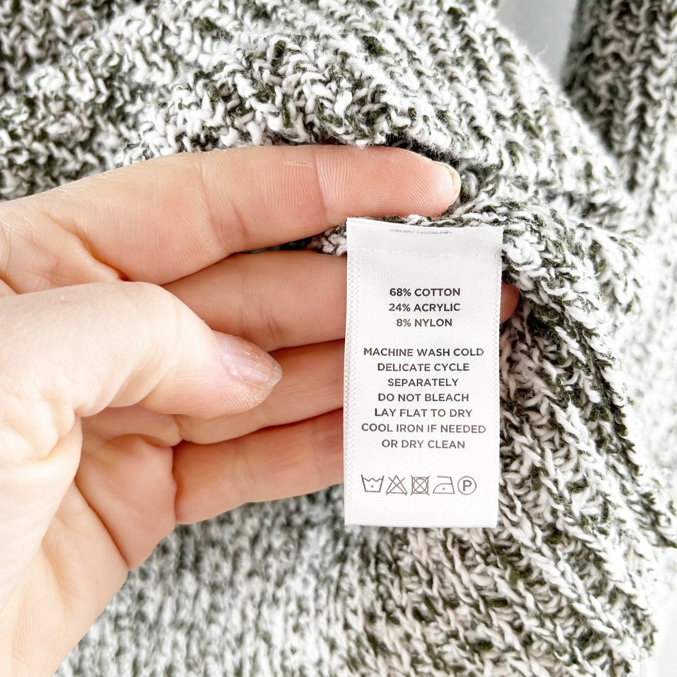 Lilla P Long Sleeve V-Neck Pullover Sweater Marble Gray Medium