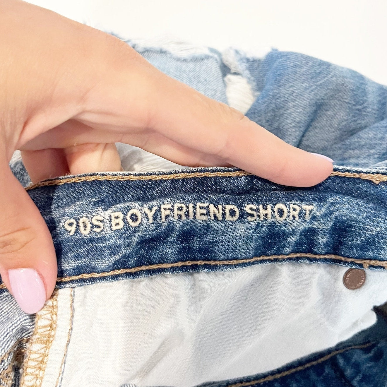 American Eagle Outfitters 90s Distressed Denim Boyfriend Shorts Blue 0