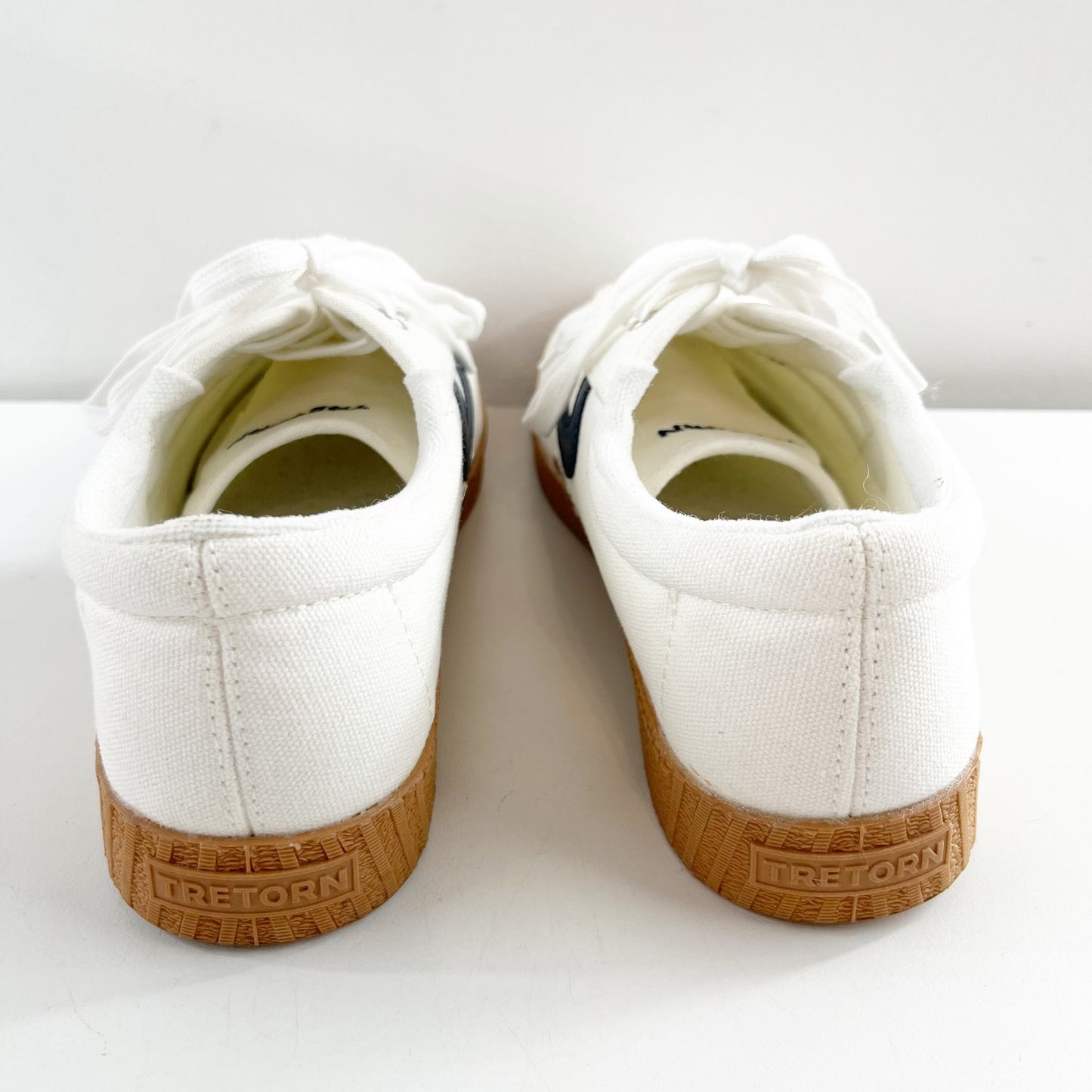 Tretorn Nylite Canvas Lace Up Low Top Sneakers White Navy Blue Gum 8