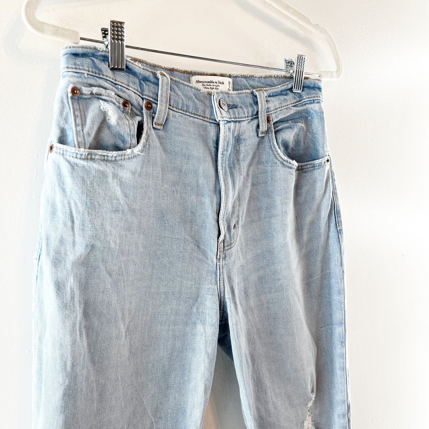 Abercrombie & Fitch Ankle Straight Ultra High Rise Jean Destroy Ripped 28 / 6