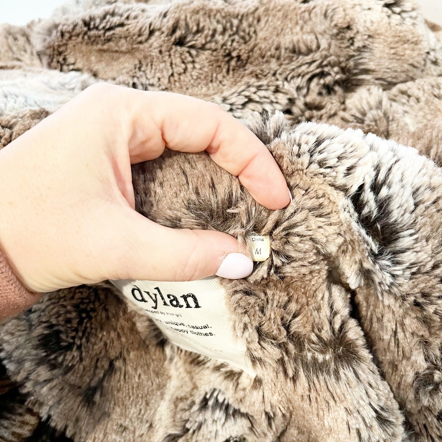 Dylan Anthropologie Long Sleeve Button Up Faux Fur Coat Jacket Brown Medium