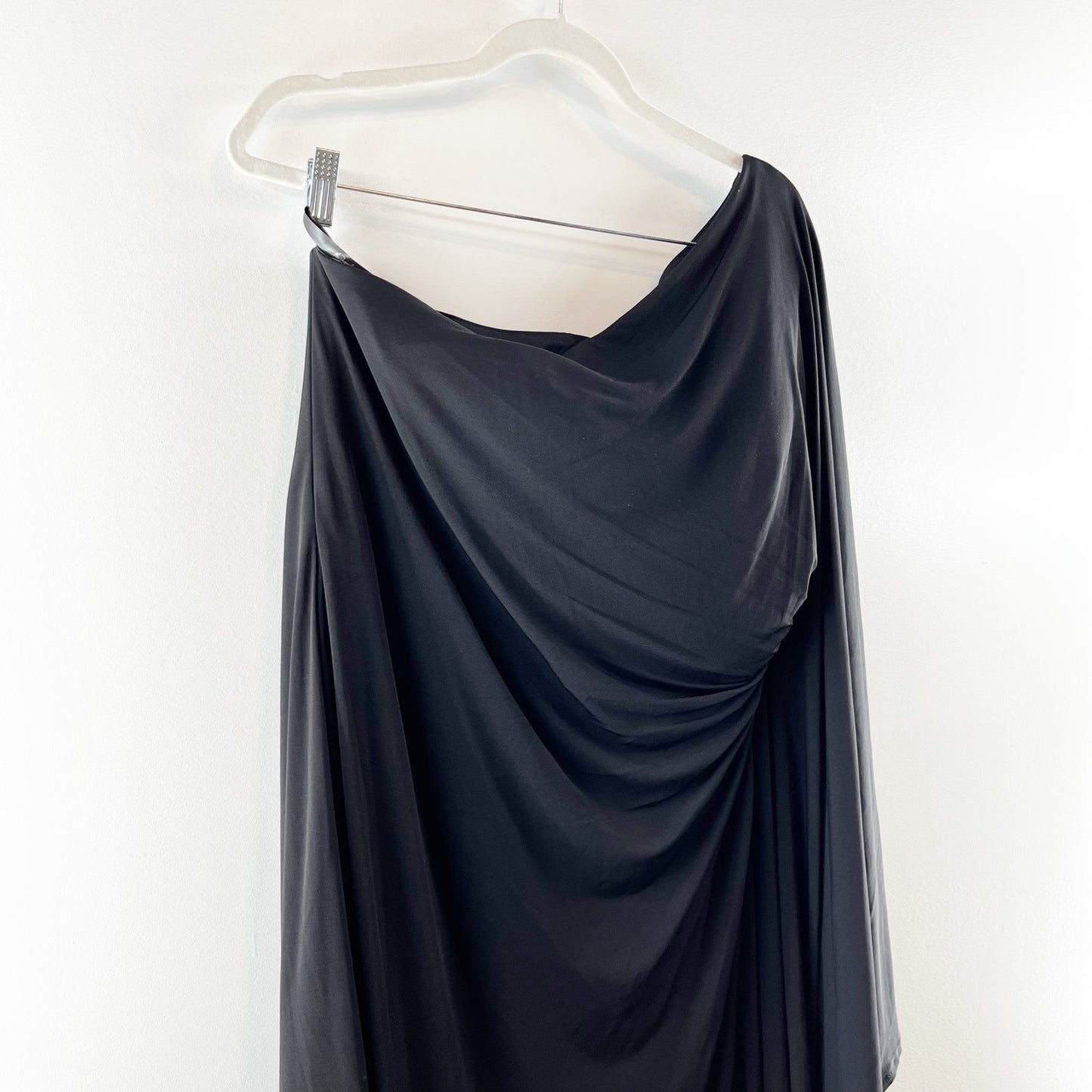 Ieena for MacDuggal One Shoulder Cape Sleeve Ruched Jersey Gown Dress Black L