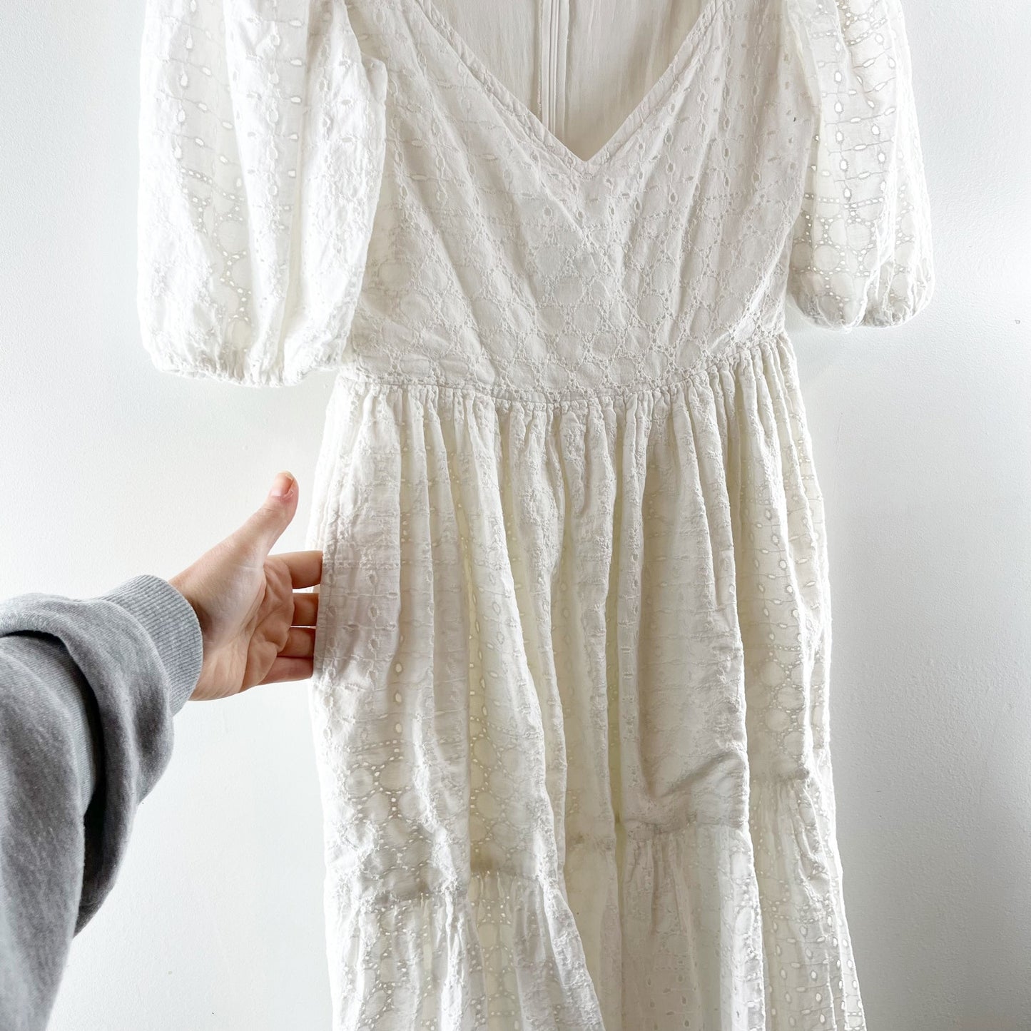Mille Maja Short Puff Sleeve Eyelet Lace Maxi Dress in Pearl White Small