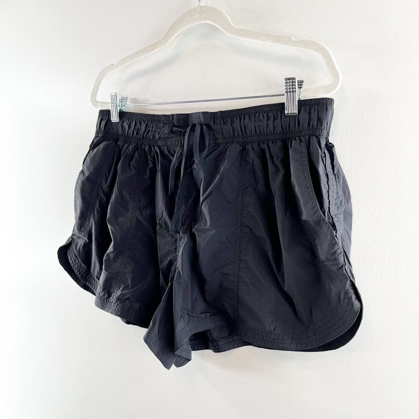 Daily Practice by Anthropologie Base Jump Active Lined Shorts Black Large
