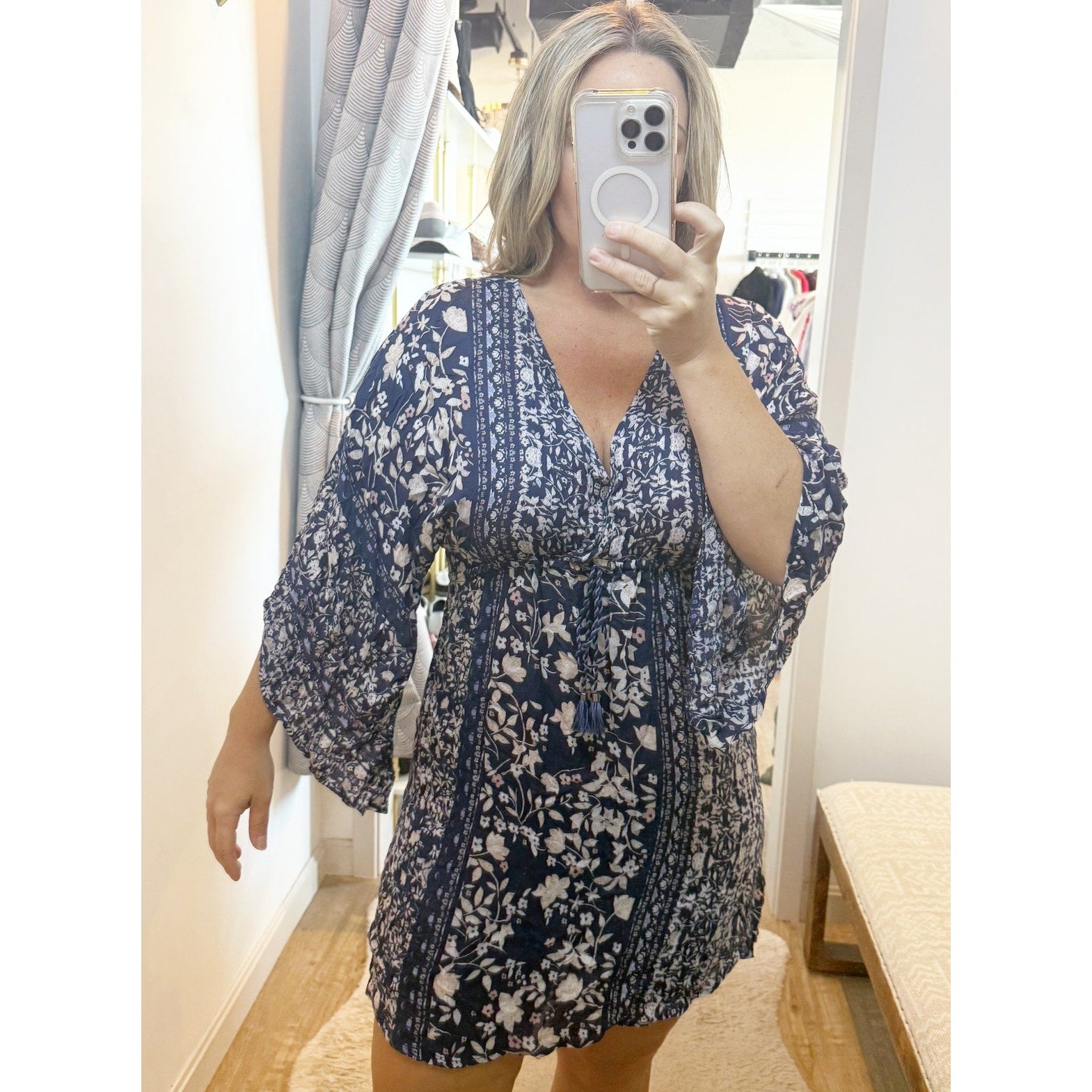 Lovestitch Kimono Bell Flare Sleeve V Neck Mini Dress Blue Medium Lovestitch Kimono Bell Flare Sleeve V Neck Mini Dress Blue Medium