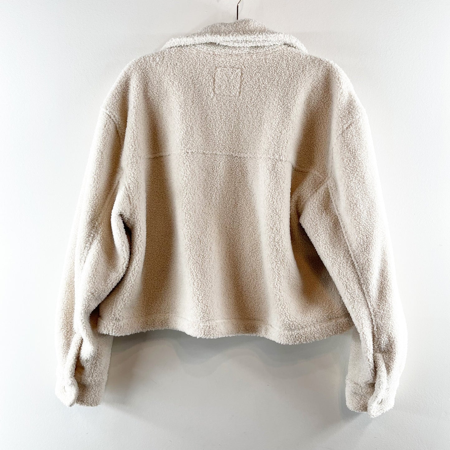 Abercrombie & Fitch Cropped Boxy Sherpa Shacket Jacket Cream Large