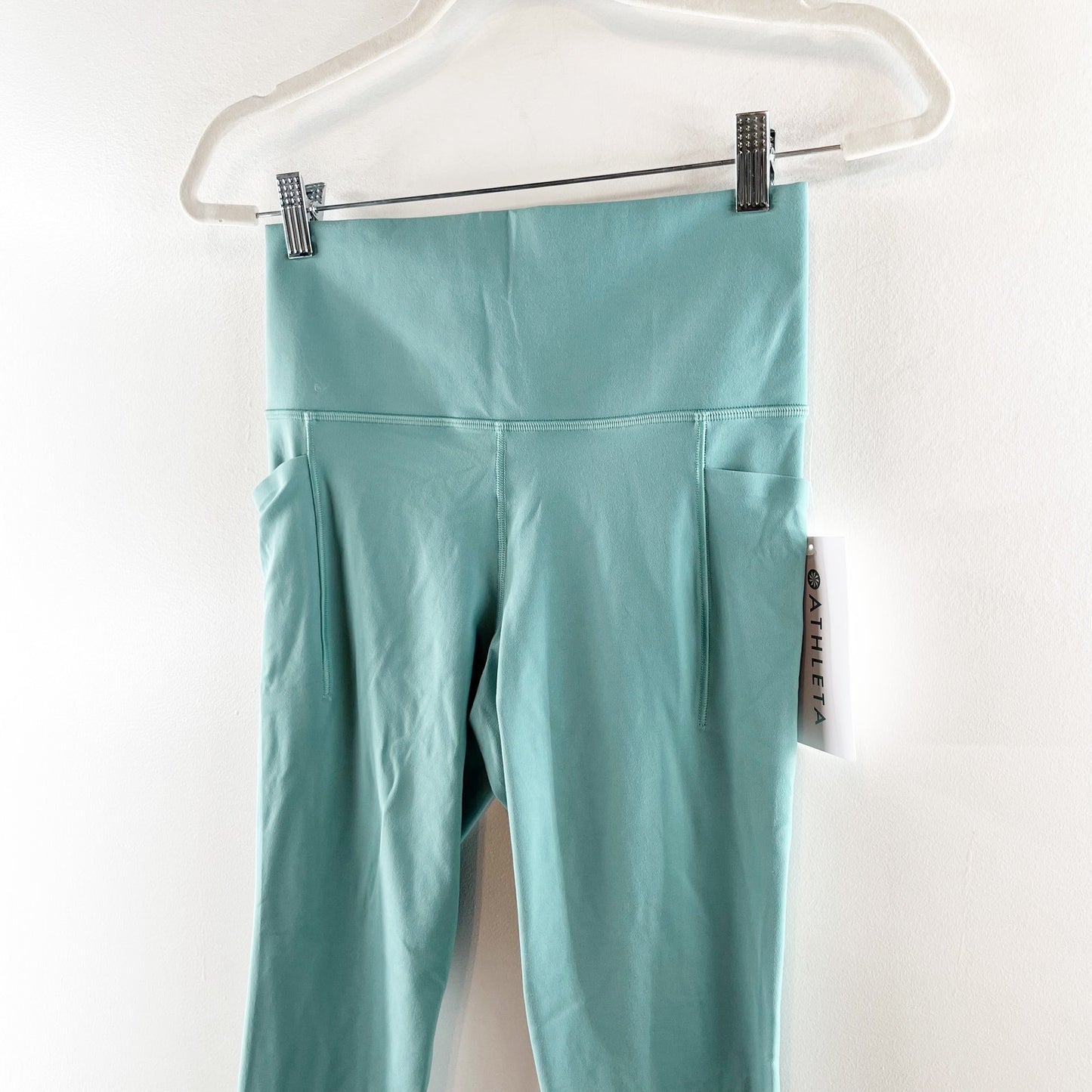 Athleta High Rise Salutation Stash Pocket 7/8 Leggings Green Small