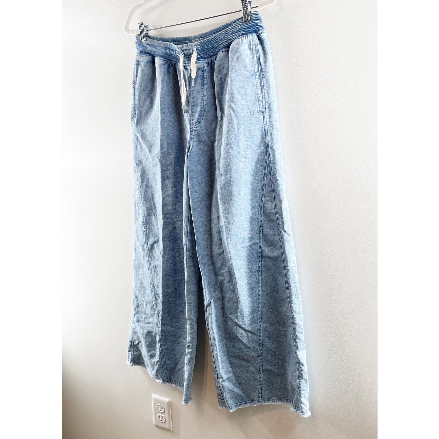 Aerie Soft Landing High Rise Wide Leg Raw Hem Trouser Pants Blue Denim Medium