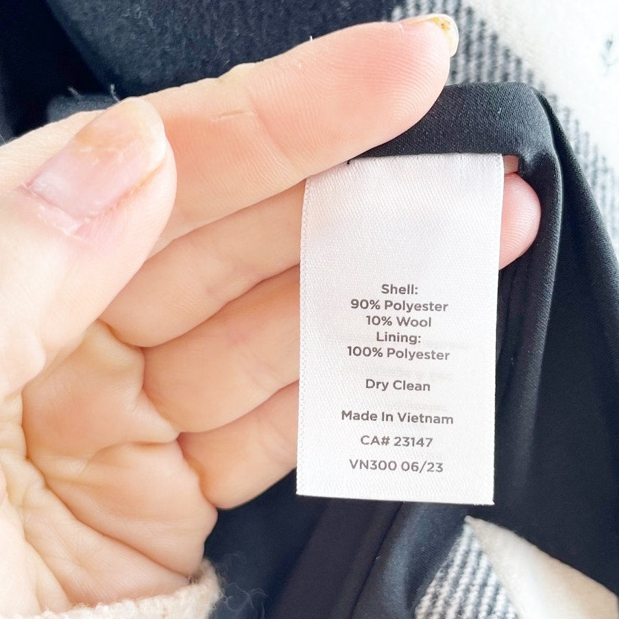 Talbots Belle Check Long Sleeve Button Up Shirt Jacket White Black Medium