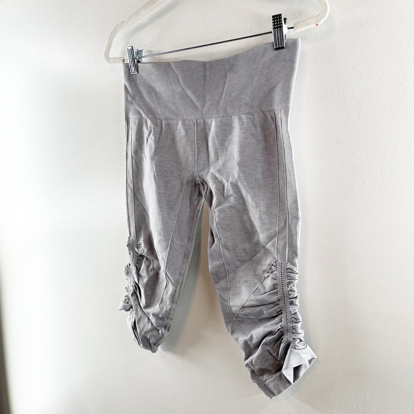 Lululemon In The Flow II Crop Running Leggings Light Gray 6
