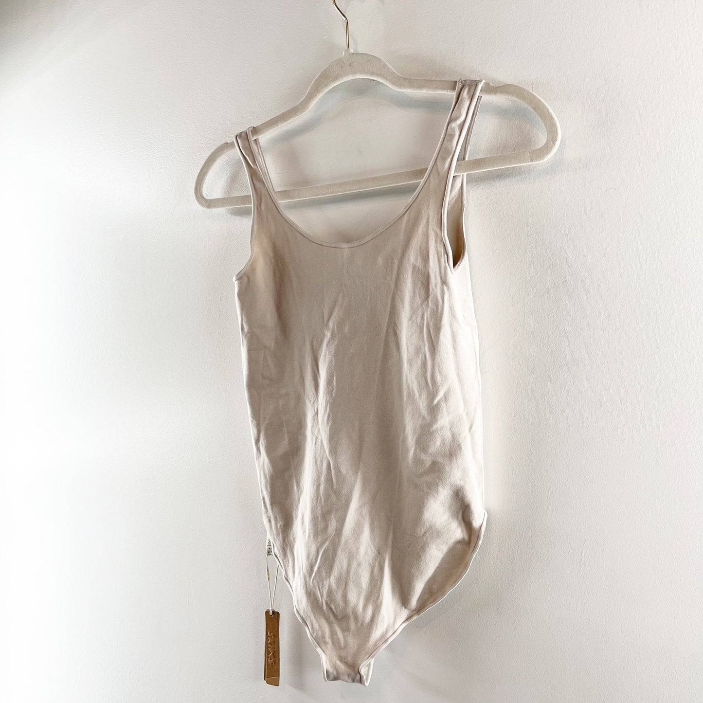 Skims Essential Scoop Neck Tank One Piece Bodysuit Stone Gray Small / Medium