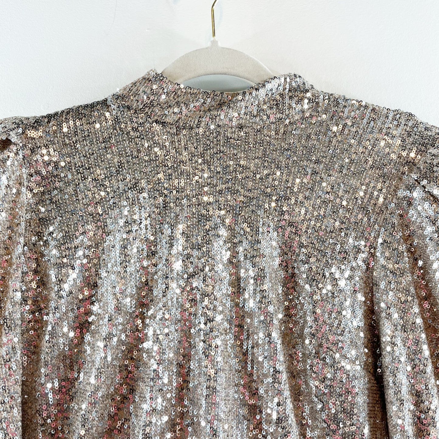 Rachel Zoe Puff Long Sleeve Sequin Open Back Thong Bodysuit Gold Large