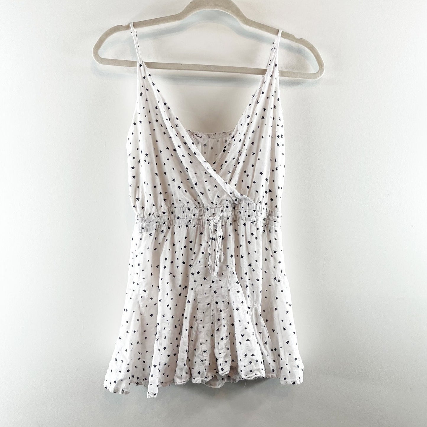 Storia Star Print V Neck Sleeveless Tie Waist Romper Playsuit White Medium