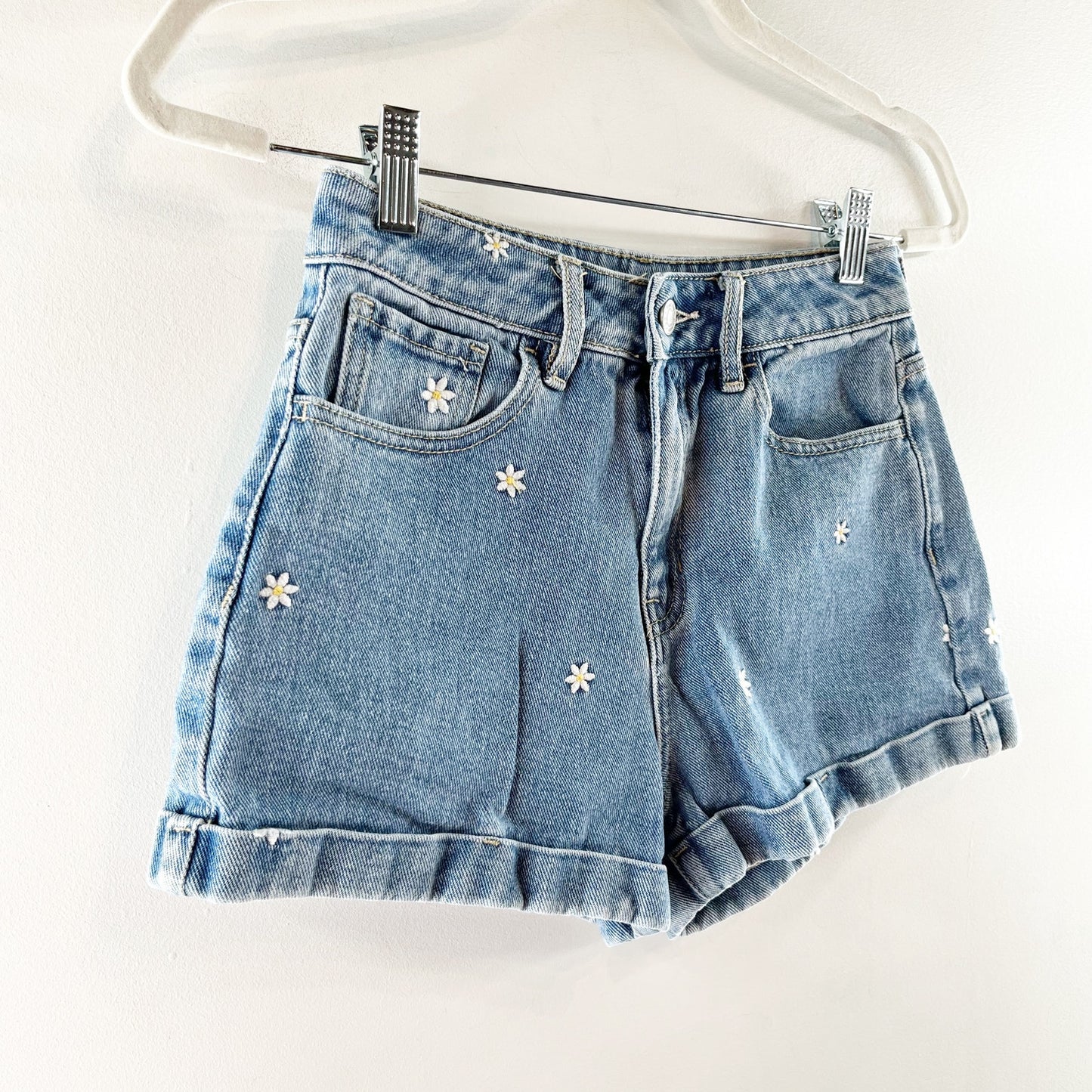 PacSun Embroidered Daisy Print High Rise Mom Shorts Blue 25 / 0