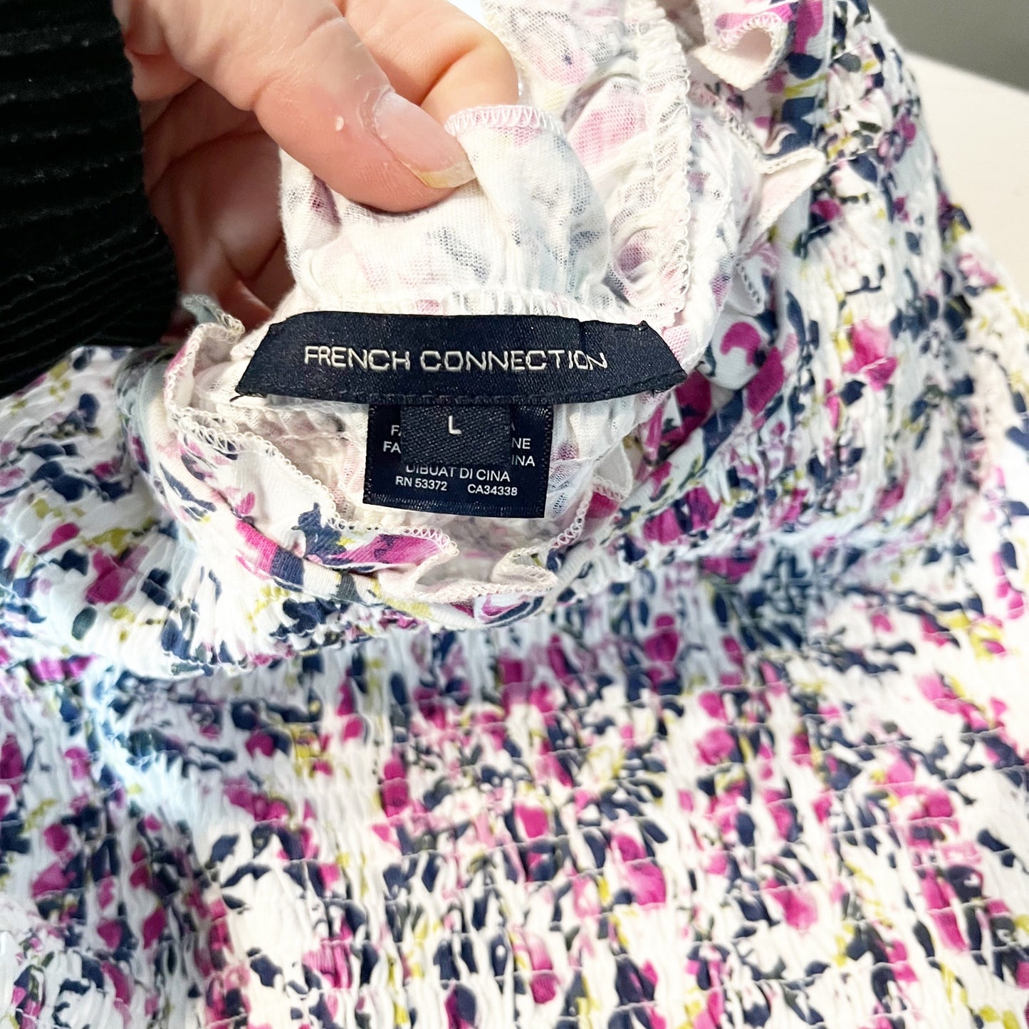 French Connection Ruffle Short Sleeve Smocked Top Blouse Pink Floral Large