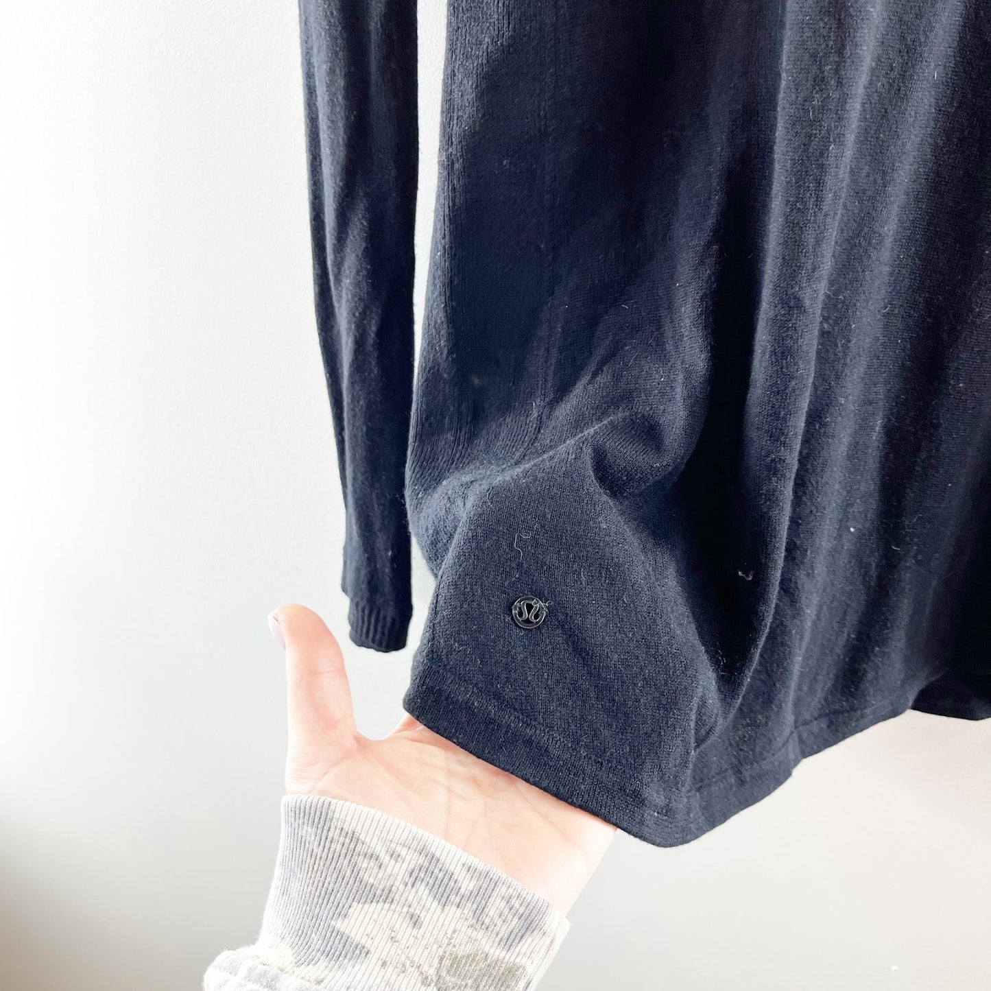 Lululemon Be Bold Backbend Cashmere Blend Long Sleeve Thumbhole Sweater Black S