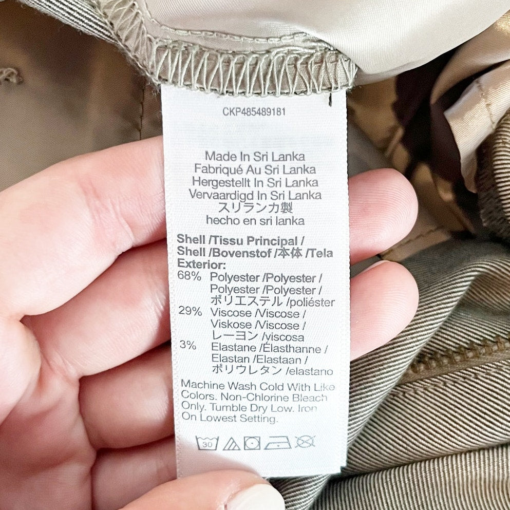 Madewell The Petite Turner Tapered Cargo Pants in Yarn Dye Gray 4 Petite