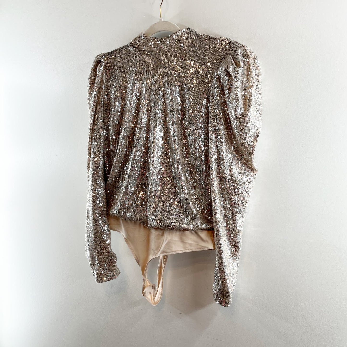 Rachel Zoe Puff Long Sleeve Sequin Open Back Thong Bodysuit Gold Large