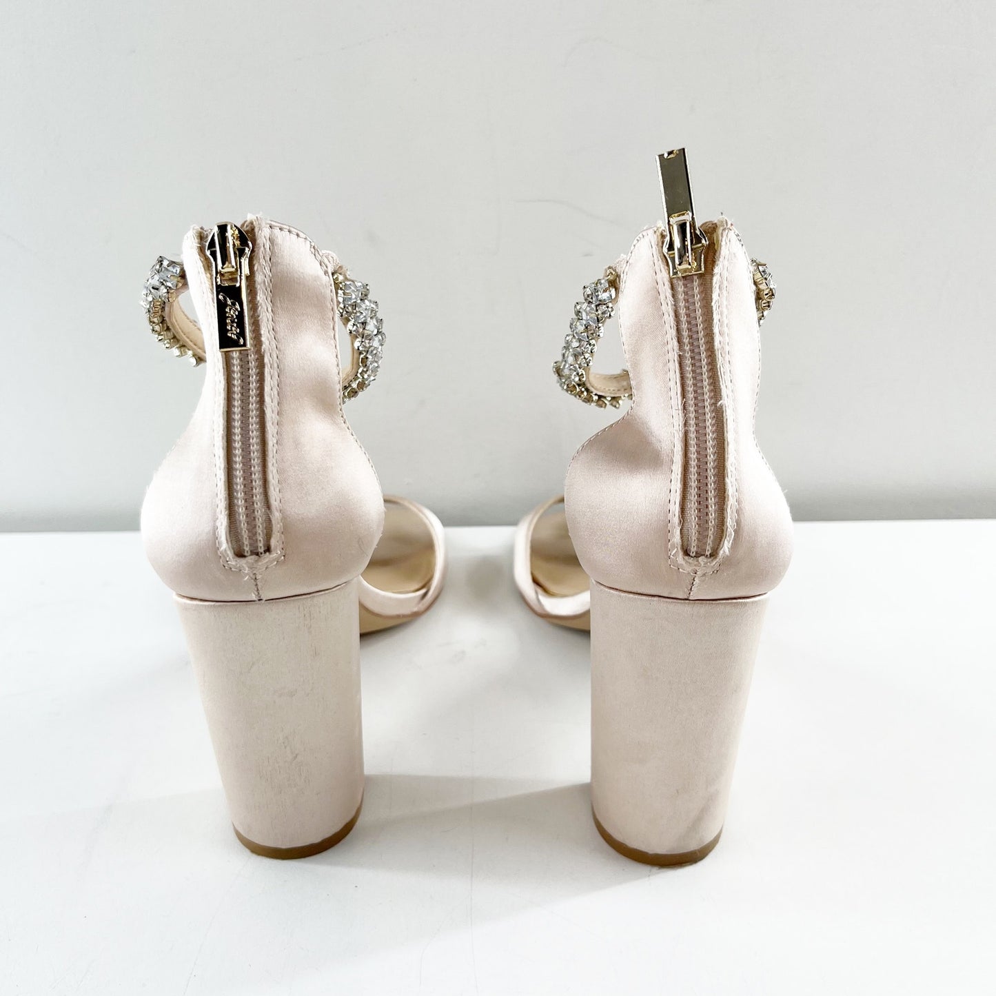 Jewel Badgley Mischka Louise Rhinestone Ankle Strap Peep Toe Block Heel Shoes 7