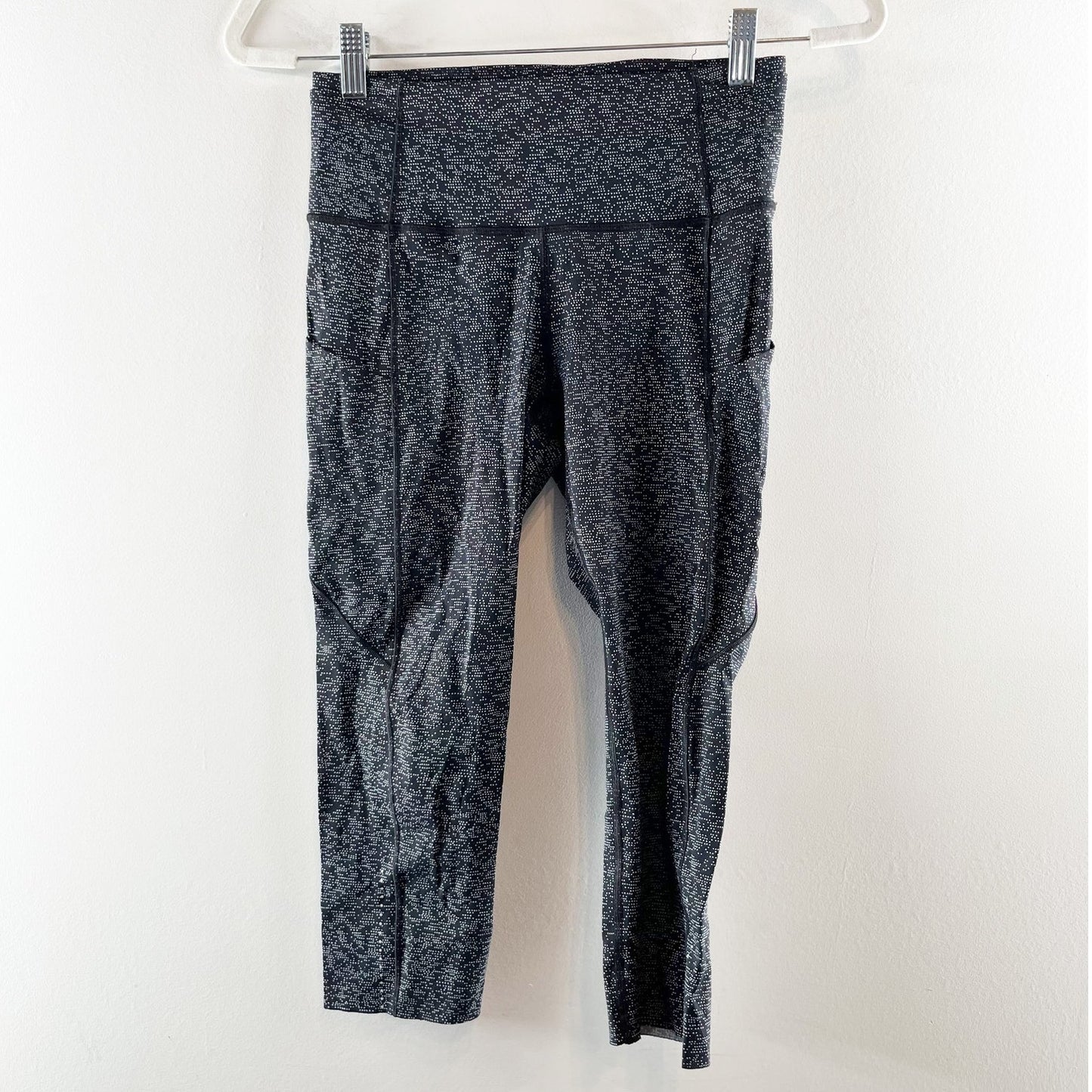 Lululemon Fast & Free Crop II Nulux 19" Leggings Soundwave Alpine White Black 6