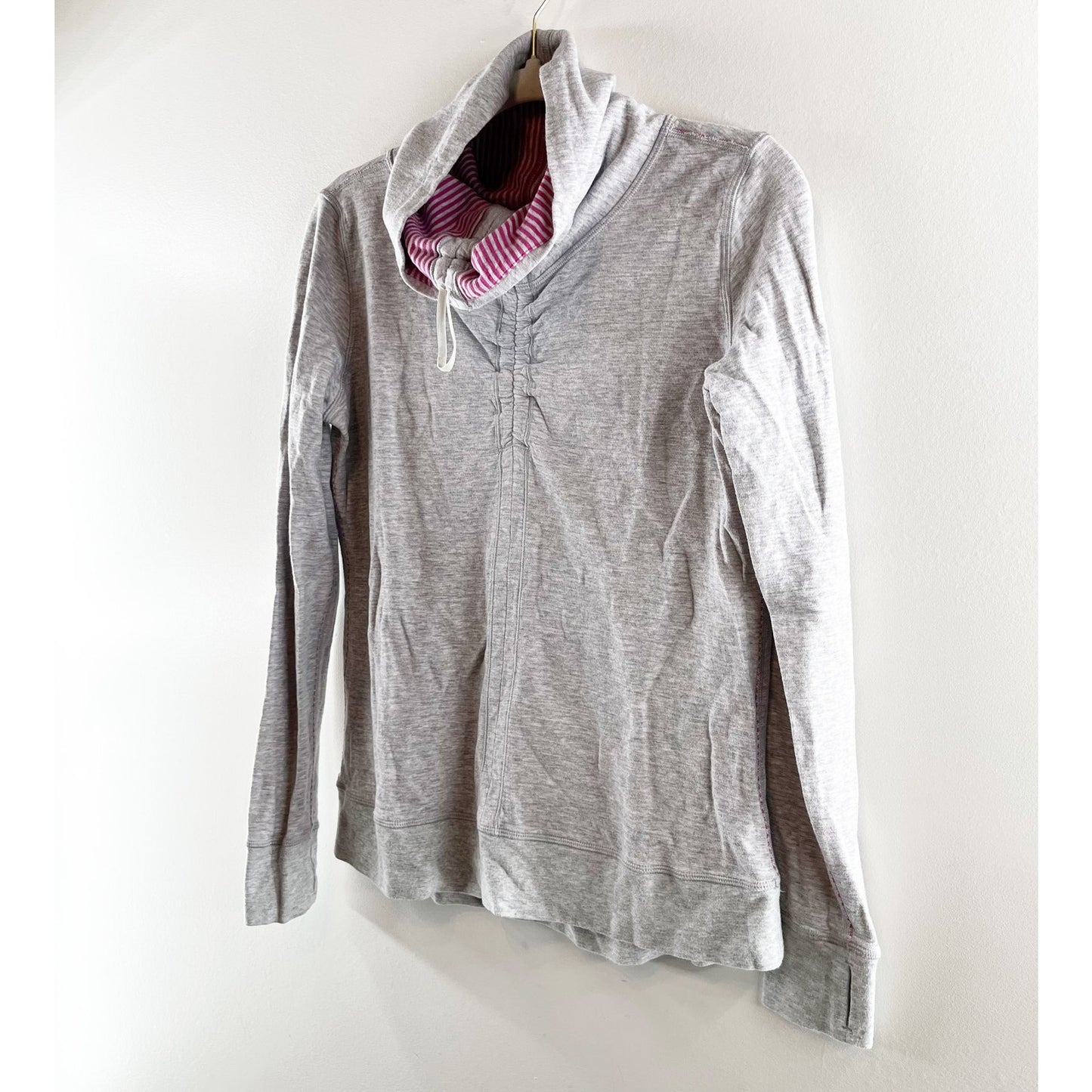 Lululemon In a Cinch Long Sleeve Cowl Neck Long Sleeve Pullover Gray Small